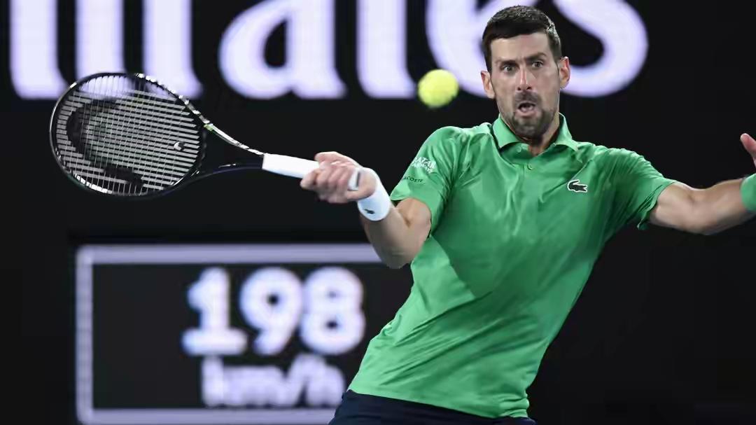 澳网焦科维奇3比0战胜荷兰范德赞德舒尔普 晋级16强