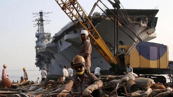 退役航母利润究竟有多大？1800万买入一艘，拆解后赚了9000多万