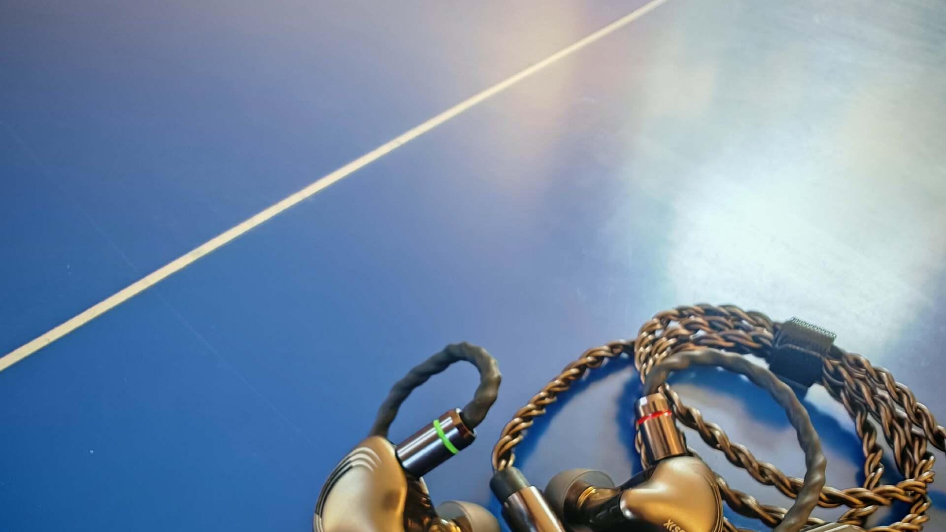 发烧友听完不想摘的有线耳机，西圣HiFi1实测体验