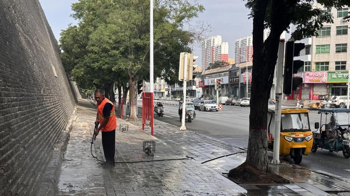 保定城市管理：借雨洗城巧发力，精细保洁靓古城