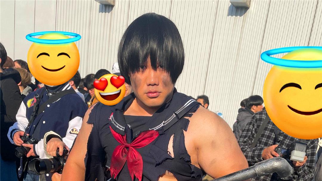 男Coser扮演《寂静岭f》肌肉版深水雏子，玩家：刷了100周目