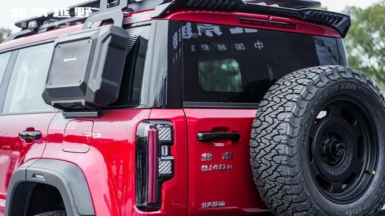 BJ40增程赤兔版上市 售价27.98万元