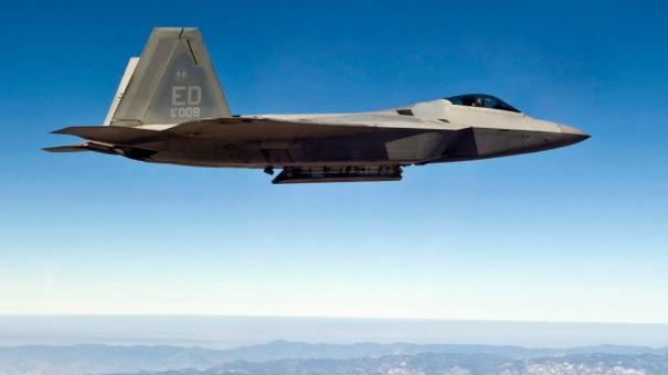 美军F-22机群驻扎以色列背后的空中战术