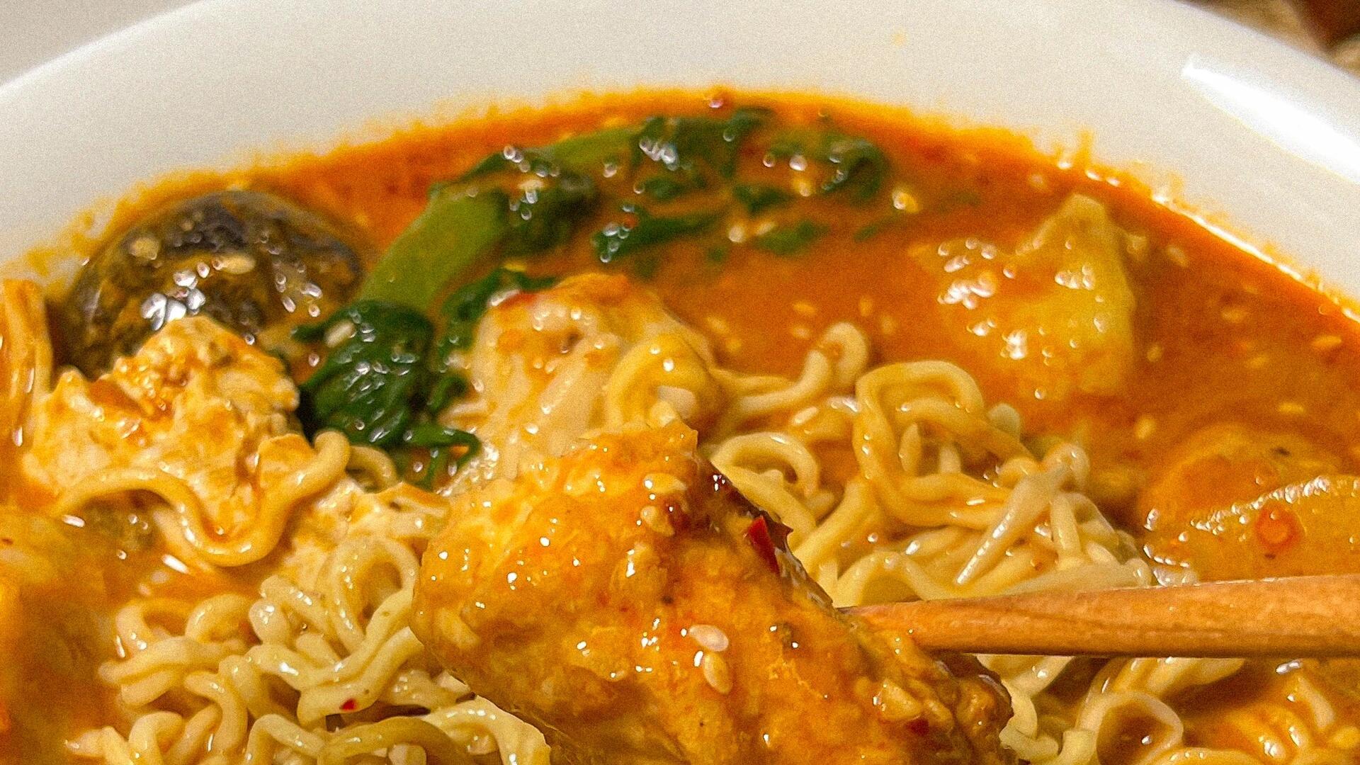 秘制麻辣烫：香浓过瘾，汤底都能喝光