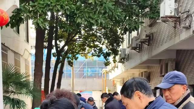 安徽芜湖：墨香载福迎马岁 银发传韵启新程