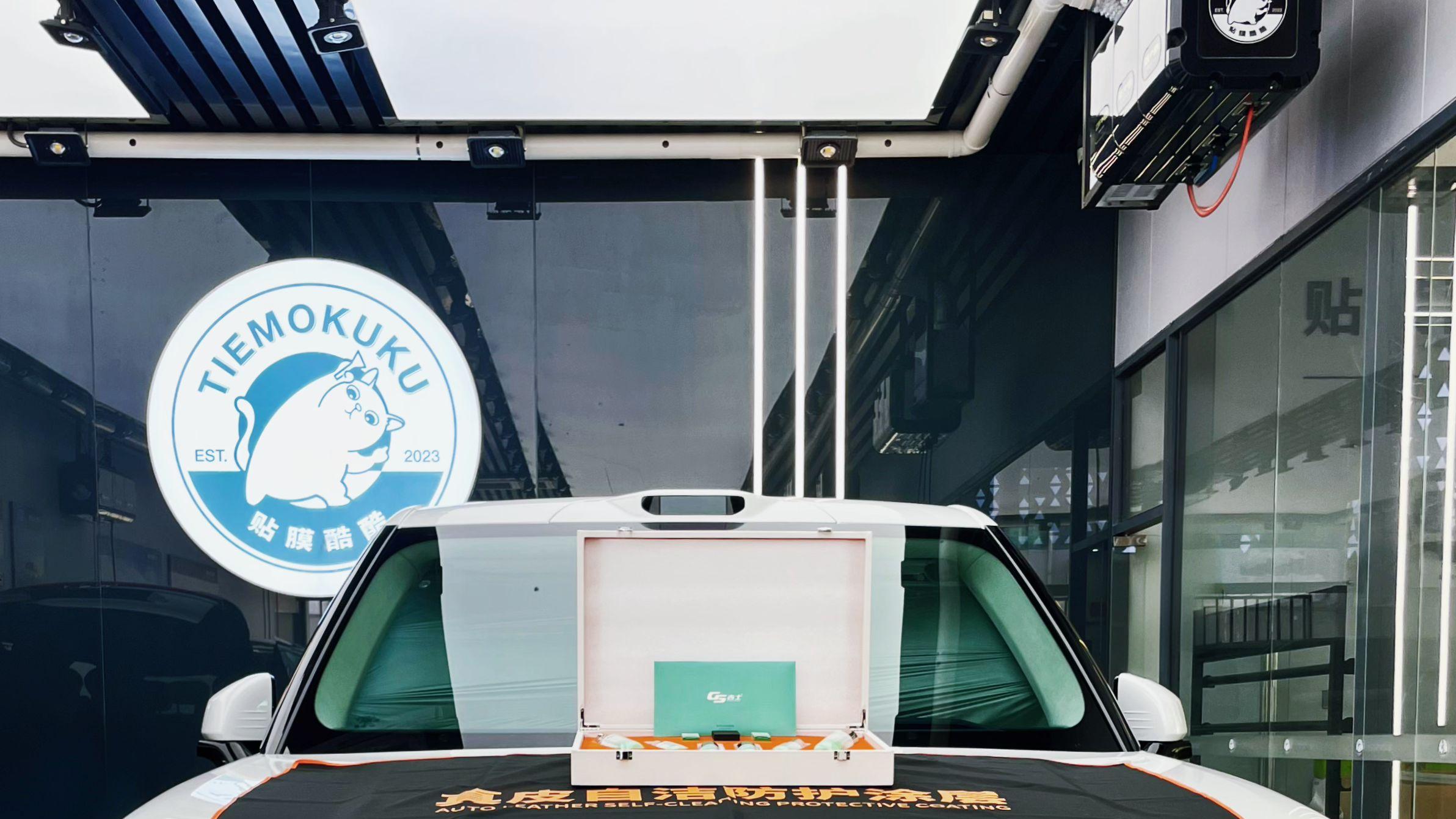 极氪9X车主纠结浅色内饰容易脏！GS真皮自洁涂层