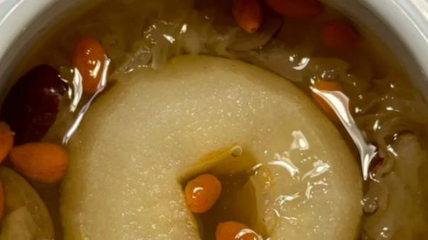 一碗雪梨冰糖水，盛满云南人家的暖心关怀