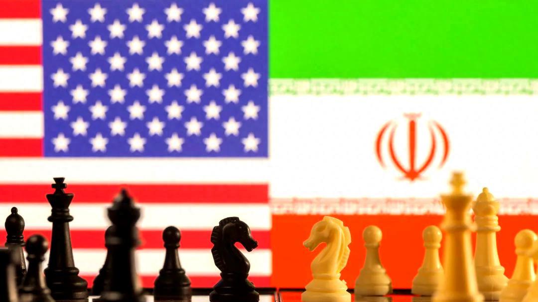 一面旧国旗引爆中东！美国暗布大棋，伊朗危局难收场