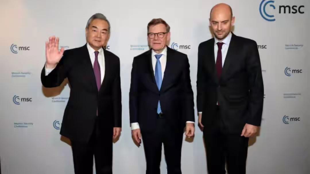 中国反制生效，不到24小时，王毅与德法外长面谈，当面提一个要求