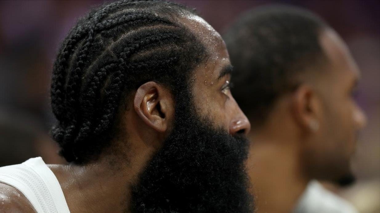 萧华选择出人意料，哈登实力不错，连狼王都鸣不平