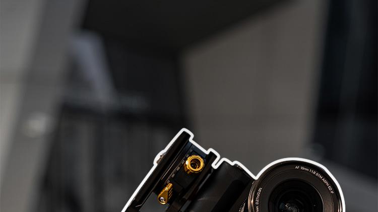 新手也能拍全景！这脚架让接片0失误