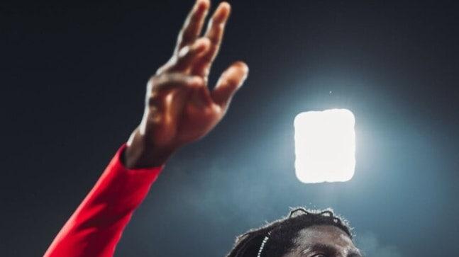 曼联非常想要他！因“身体素质和控球能力”而备受赞誉！