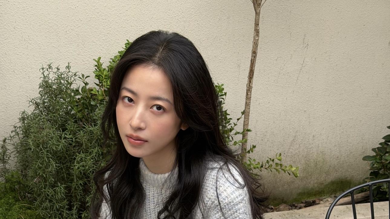 周雨彤的穿搭标签：不费力的松弛感，舒适自然又不失时髦感