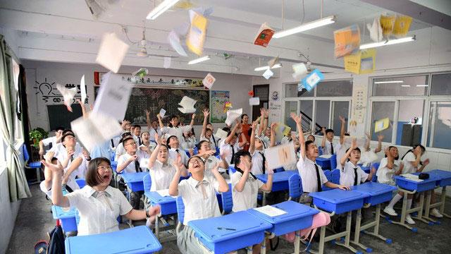 县中振兴计划中的校园文化建设：价值重塑——在培养“出走者”与“归来者”之间