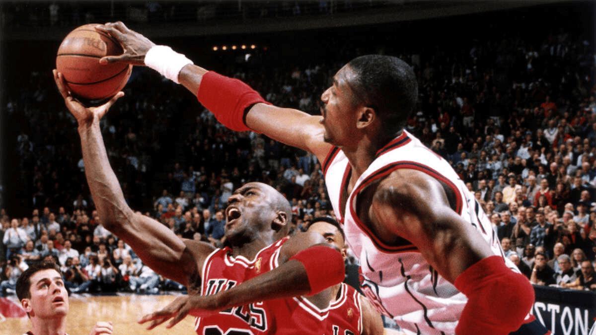 盘点NBA历史场均盖帽前5球员：文班亚马力压4大中锋登顶，大梦第4