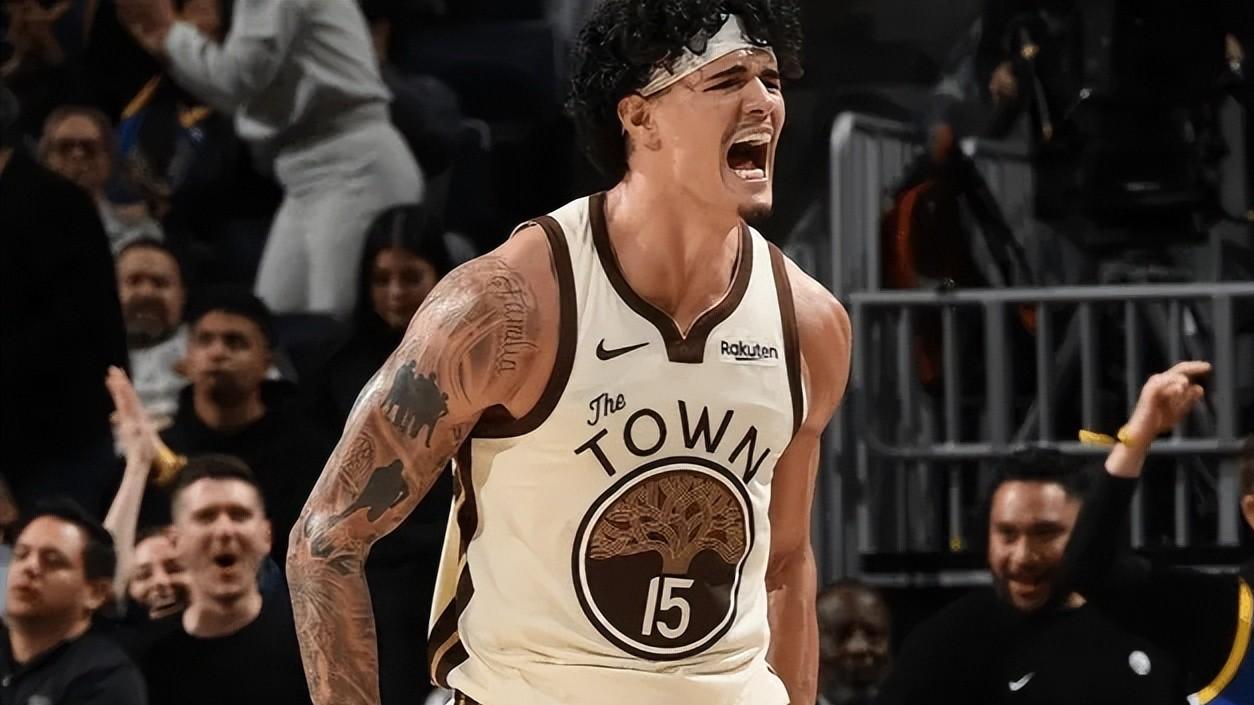 勇士惜败鹈鹕！梅尔顿+穆迪空砍52分，波杰抢15篮板