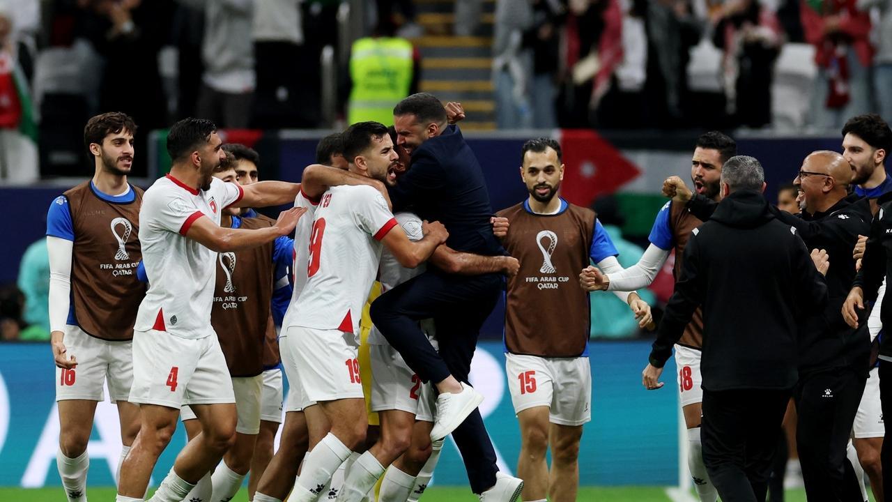 2-2，世界第64逼平世界第26，西亚劲旅不怵非洲雄鹰