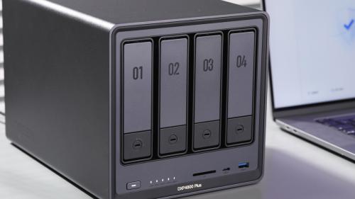 绿联NAS上养只“龙虾”帮打工？1分钟部署，飞书直连，0成本真香！