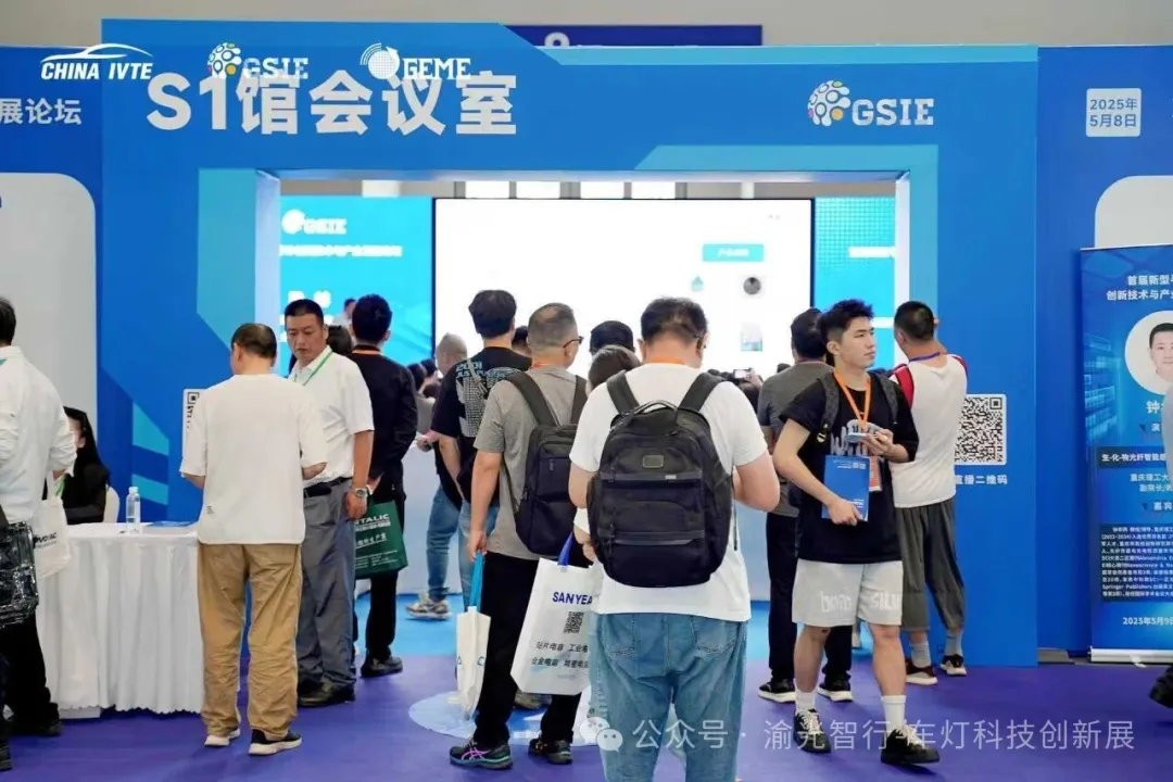 智慧座舱新叙事：从功能堆砌到情感共鸣，一场交互革命正在路上