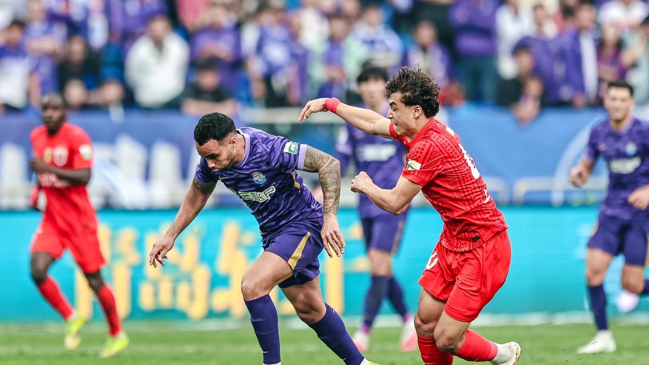 随着上海海港3-1，成都蓉城0-1，北京国安4-3，中超最新积分榜出炉
