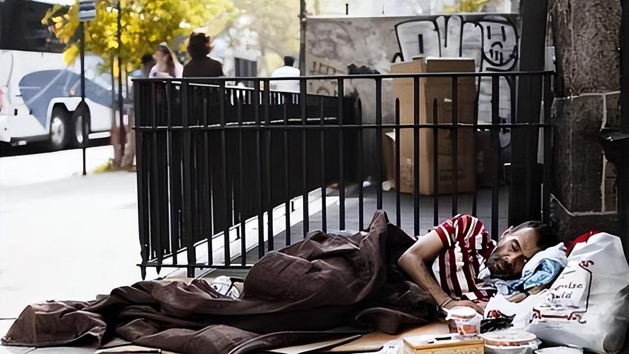 中国没有“斩杀线”，只有“基本盘”