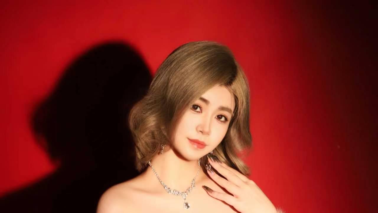 三斤：人只能活一次，所以我要活成自己喜欢的模样