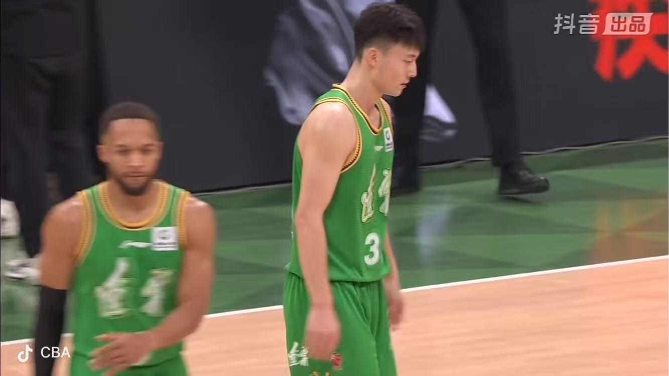 李晓旭复出神勇 莫兰德拿两双 辽宁送吉林四连败 栾利程空砍22+4+3