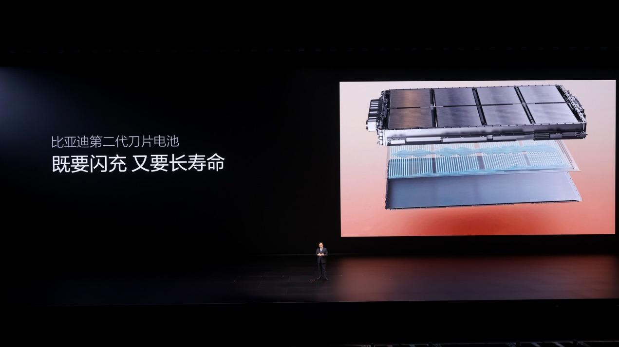 续航焦虑的终结者？比亚迪闪充成为汽车电动化转型收官之作