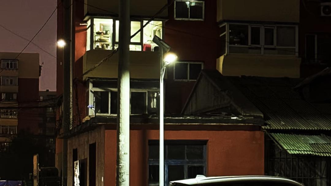 在一个老小区当社工有多难？温暖付出被当图谋房产，阴暗流言太伤人