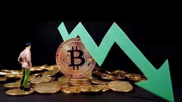 比特币突然崩塌，几十万人大逃亡