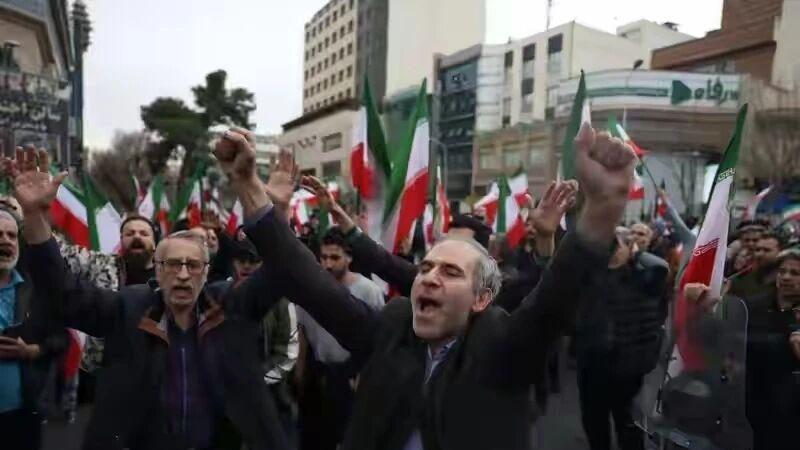 哈梅内伊身亡：伊朗神权时代真的落幕了吗？