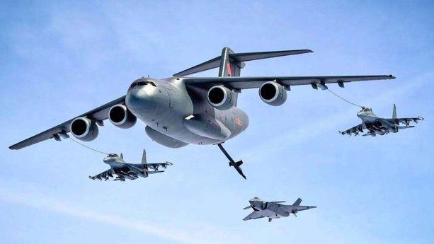运油-20加油机罕见同框轰-6N，外媒称中国空然核威慑来了