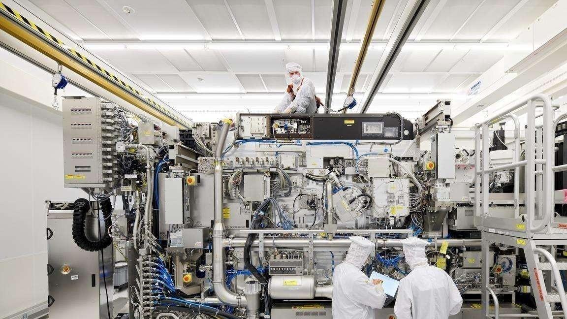 项立刚：光刻机霸权将成过去式，中国入场，下一步将颠覆市场！