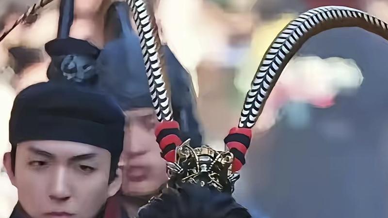 张凌赫素颜抗打，此前被嘲“粉底液将军”，该骂的真是他吗？