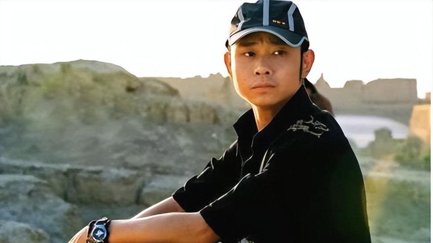 央媒“点名”54岁刀郎，释放三个信号