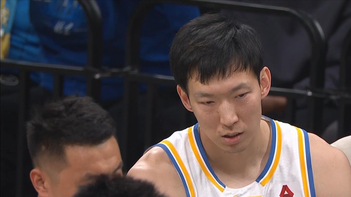 CBA：赵睿34分力压赵继伟，终结六连胜，辽宁外援8中0