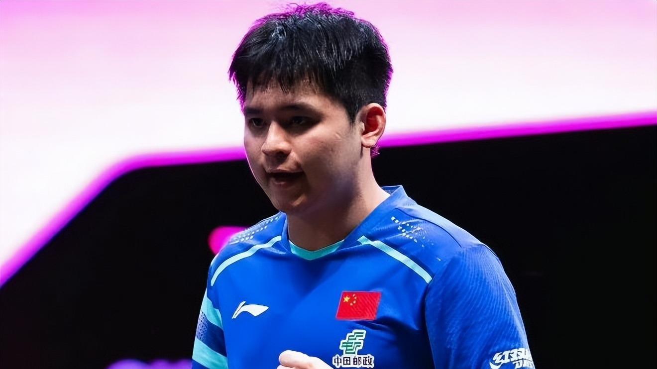 3-2！国乒世界冠军险遭爆冷：林诗栋恶战5局，晋级常规赛男单8强