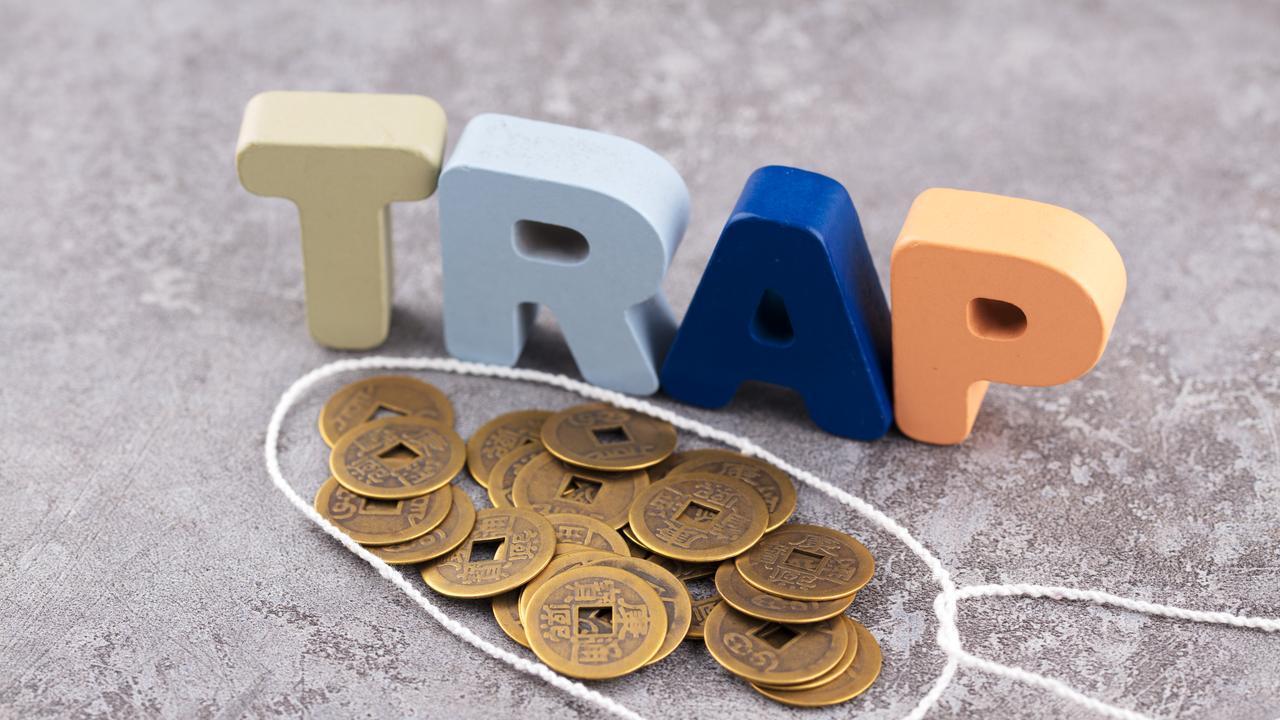 心不定心不静，对“馅饼”便失去了无抵抗力