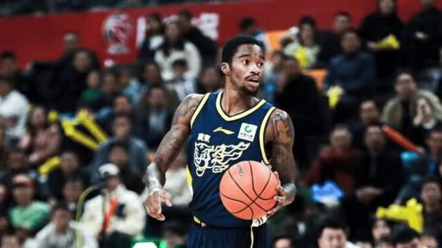 30分大胜！广东轻取辽宁，两外援合计57分，王岚嵚9中2