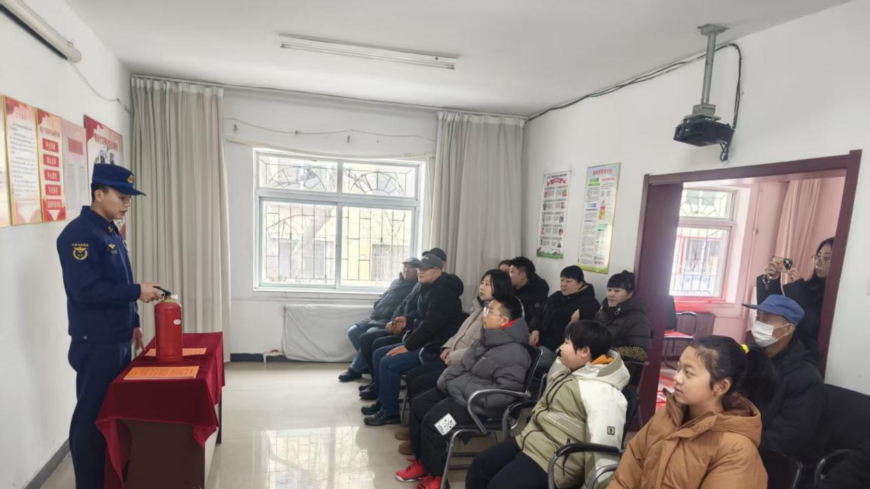 明山区青平社区关工委开展防火宣传筑牢安全防线主题活动