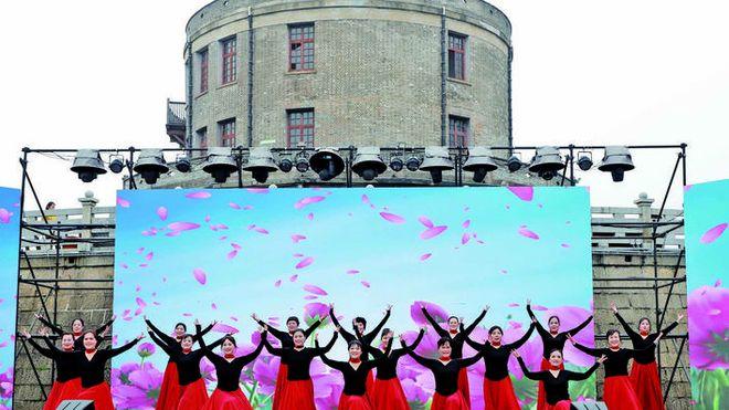 元宵喜乐会点亮千年窑湾