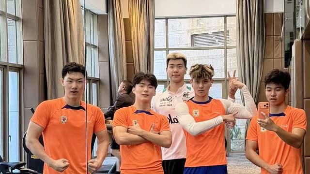 1年前还在踢中乙，彭啸上限可留洋 泰山队手握05众星 培养后腰争冠