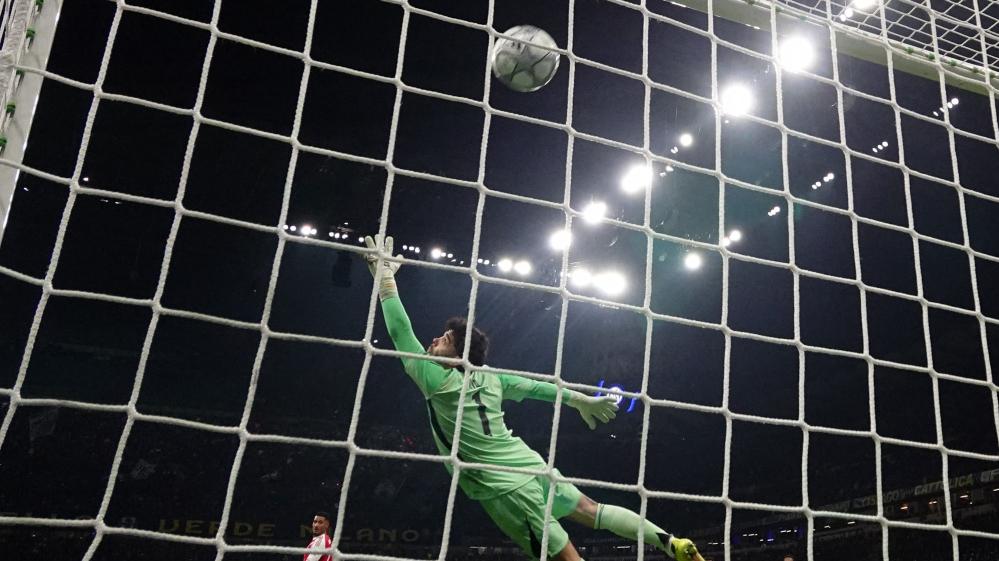 真稳了！枪手大轮换仍创造历史，英超争冠形势在欧冠之夜后明了