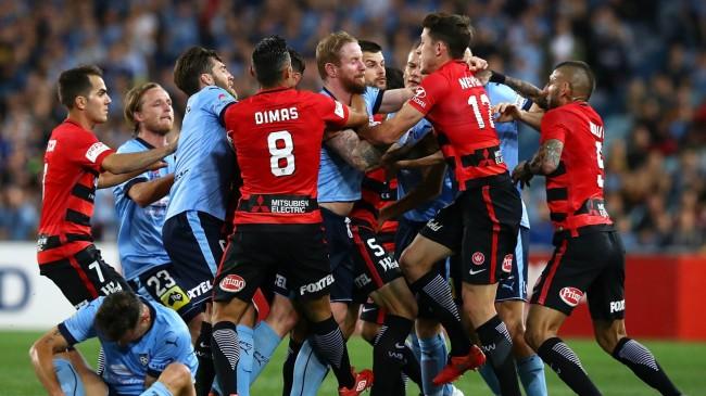 西悉尼取胜，中央海岸水手平局