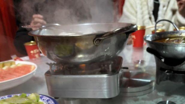 荆州鱼糕吃鱼不见鱼是宴席上最体面的头菜