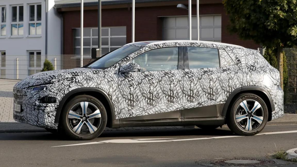 奔驰新GLA登场！标配发光格栅，纯电版搭载800V平台，充电更快