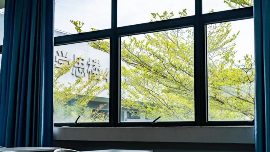 深圳信息职业技术大学本科录取最低分多少？566分，超本科线130分