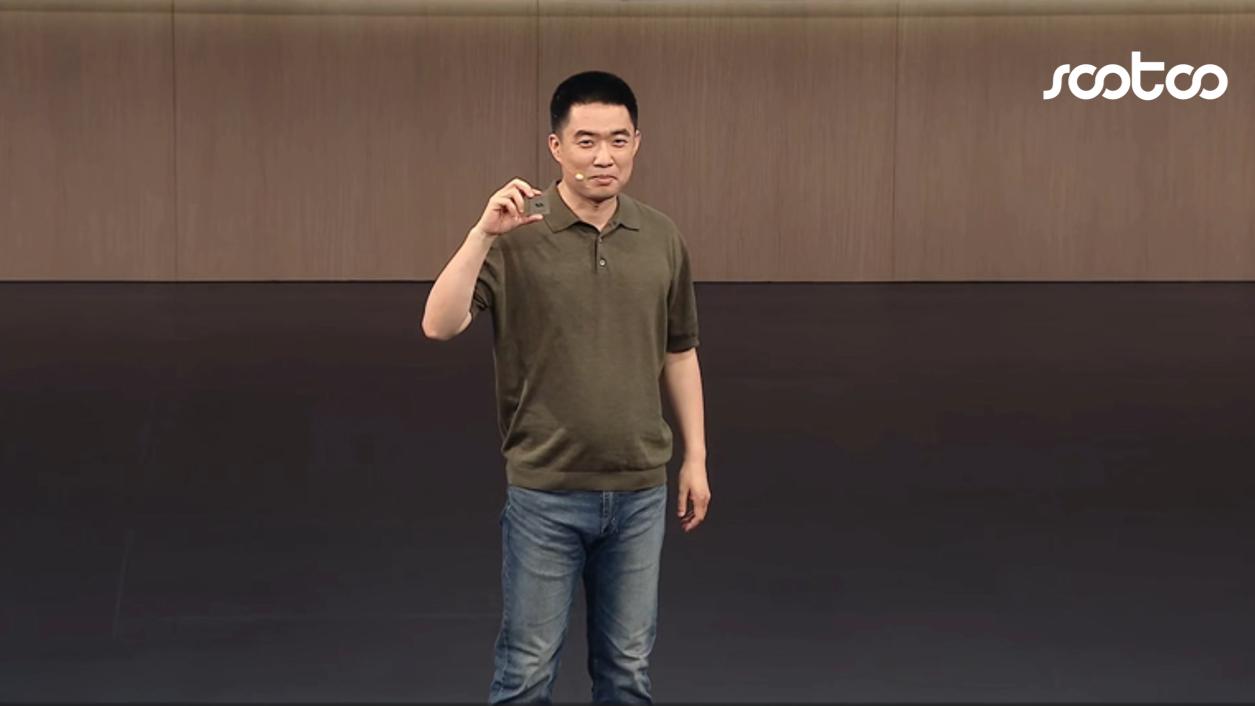 当车企CEO开始“举芯片”，价格战终于打到了尽头