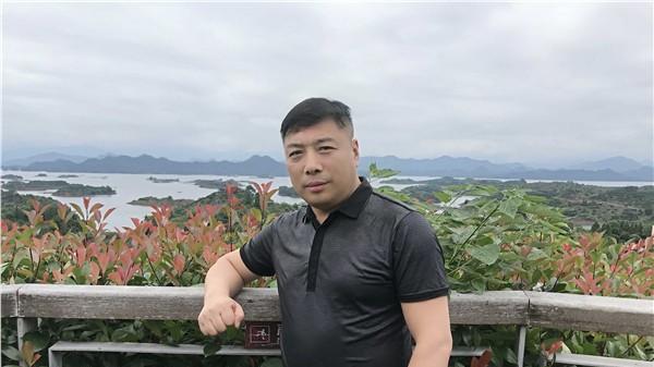 郝江华：爱的坚定