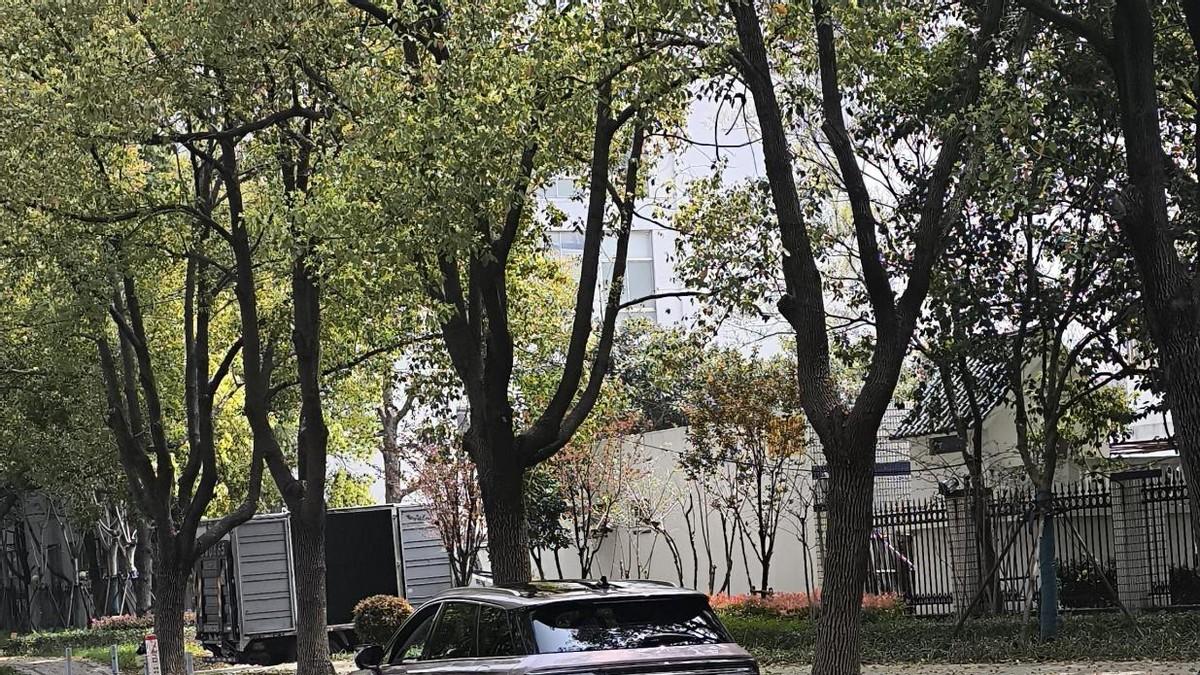 车友圈炸了，都在讨论这台紫色冒险家